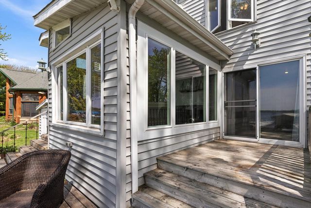 W10285 Shorecrest DRIVE, Fox Lake, WI 53933
