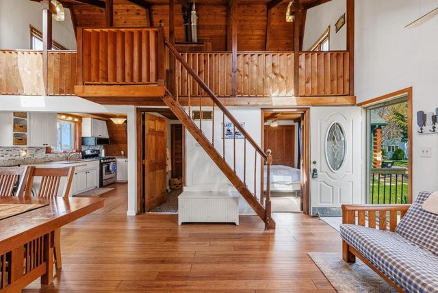 W10285 Shorecrest DRIVE, Fox Lake, WI 53933
