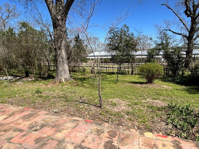 11332 Highcrest Drive, Conroe, TX 77303
