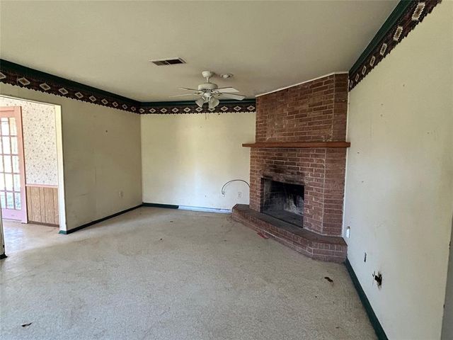 11332 Highcrest Drive, Conroe, TX 77303