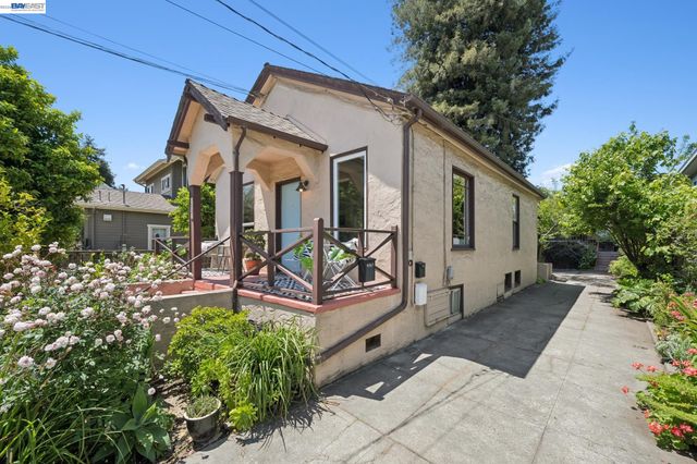 4987 SHAFTER AVENUE, Oakland, CA 94609