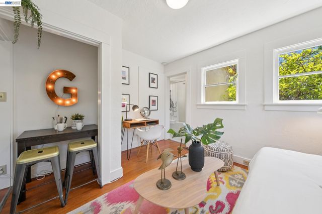4987 SHAFTER AVENUE, Oakland, CA 94609