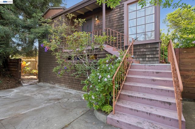 4987 SHAFTER AVENUE, Oakland, CA 94609
