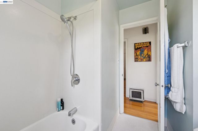 4987 SHAFTER AVENUE, Oakland, CA 94609