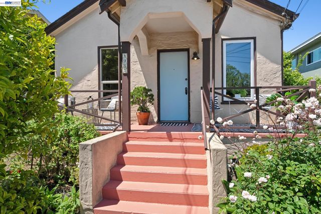 4987 SHAFTER AVENUE, Oakland, CA 94609