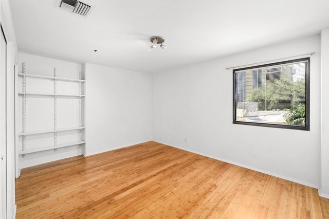 40 N Interstate 35 3D3, Austin, TX 78701