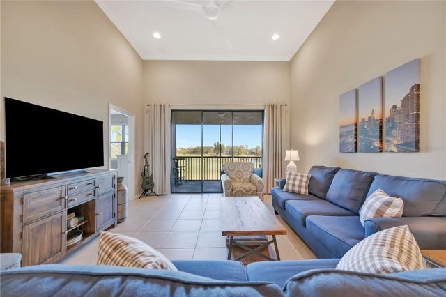 12630 SORRENTO WAY 201, Bradenton, FL 34211