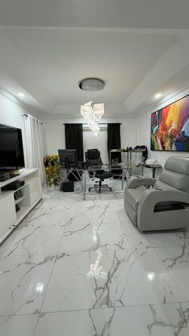 25209 SW 134th Ave, Homestead, FL 33032