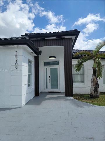 25209 SW 134th Ave, Homestead, FL 33032