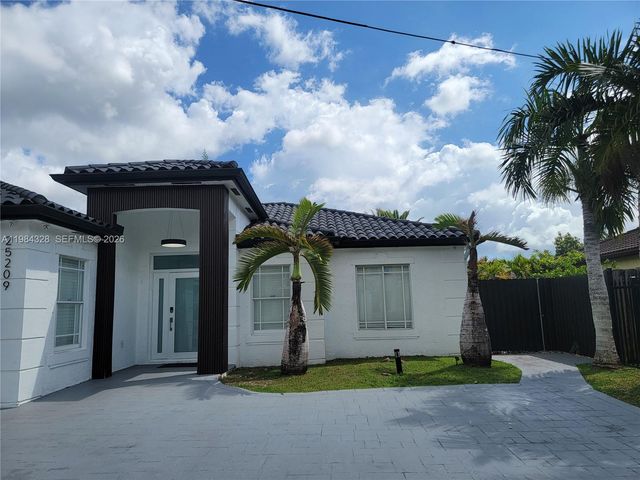 25209 SW 134th Ave, Homestead, FL 33032