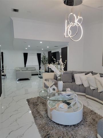 25209 SW 134th Ave, Homestead, FL 33032