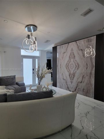 25209 SW 134th Ave, Homestead, FL 33032