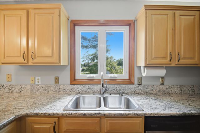 2305 13th Street SW, Austin, MN 55912