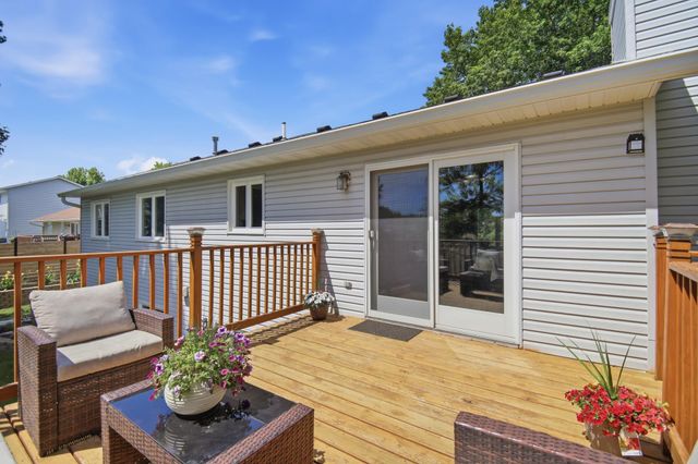 2305 13th Street SW, Austin, MN 55912
