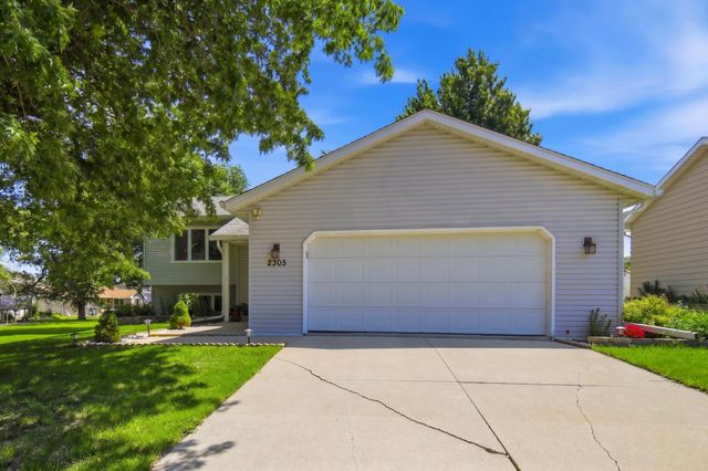 2305 13th Street SW, Austin, MN 55912
