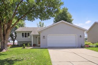 2305 13th Street SW, Austin, MN 55912