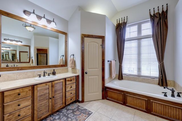 1623 S Logan Pass, Andover, KS 67002