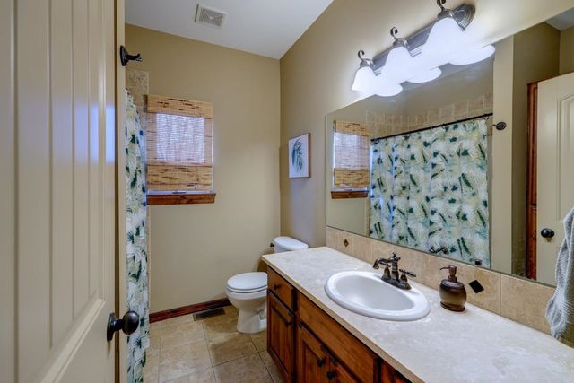 1623 S Logan Pass, Andover, KS 67002