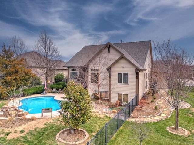 1623 S Logan Pass, Andover, KS 67002