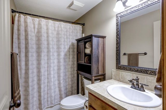 1623 S Logan Pass, Andover, KS 67002