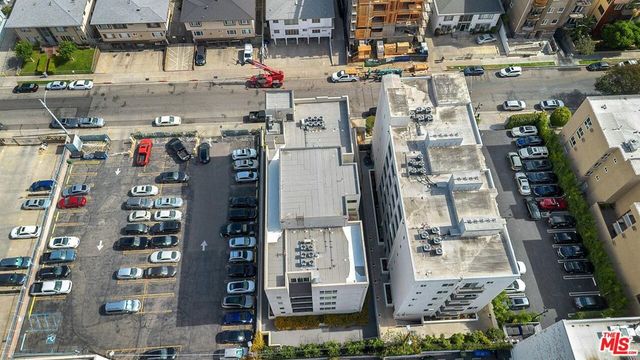 3951 Ingraham Street, Los Angeles, CA 90005
