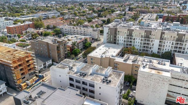 3951 Ingraham Street, Los Angeles, CA 90005