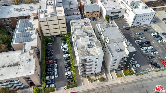 3951 Ingraham Street, Los Angeles, CA 90005
