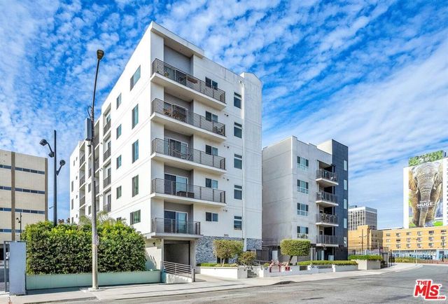 3951 Ingraham Street, Los Angeles, CA 90005