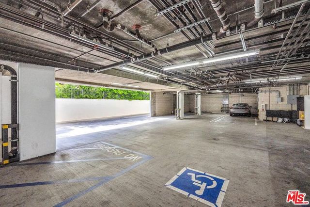 3951 Ingraham Street, Los Angeles, CA 90005
