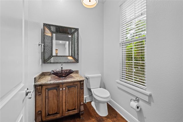 9 S Queensborough Lane, Rogers, AR 72758
