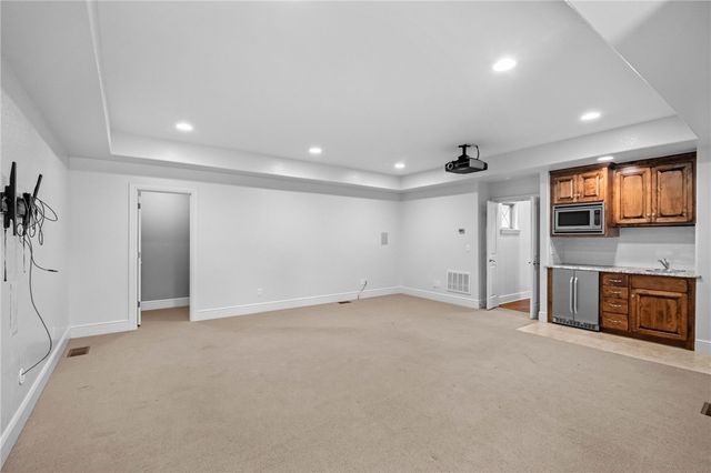 9 S Queensborough Lane, Rogers, AR 72758