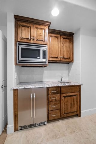 9 S Queensborough Lane, Rogers, AR 72758