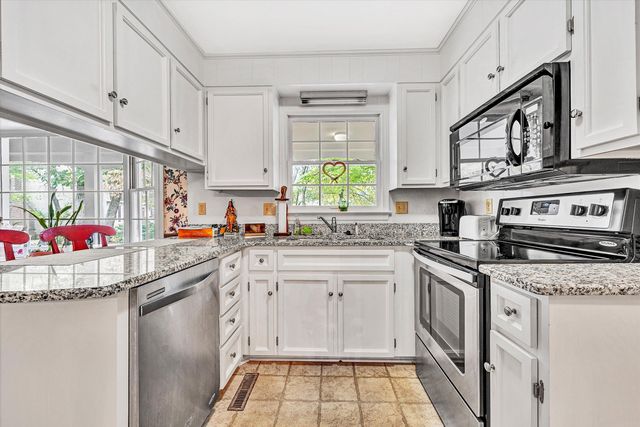 7044 Irondale CIR, Roanoke, VA 24019