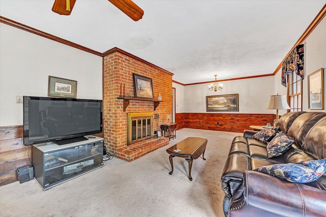 7044 Irondale CIR, Roanoke, VA 24019