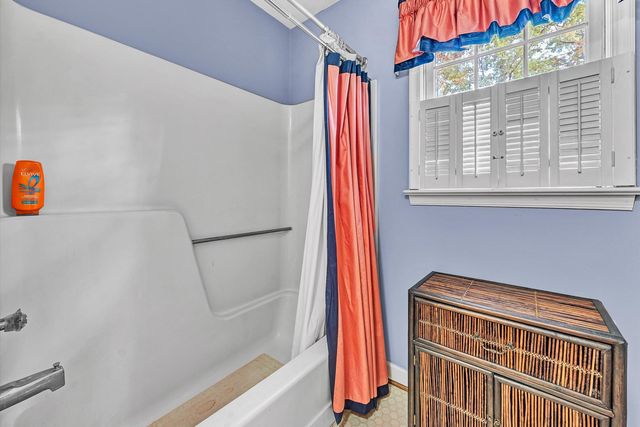 7044 Irondale CIR, Roanoke, VA 24019