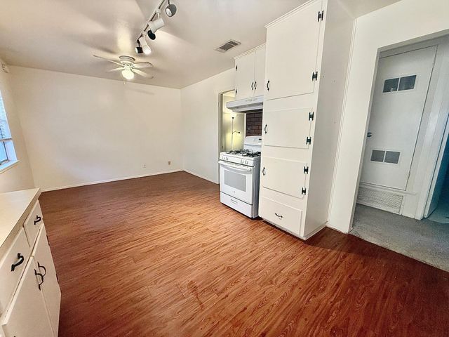 2411 S 5th ST 6, Austin, TX 78704