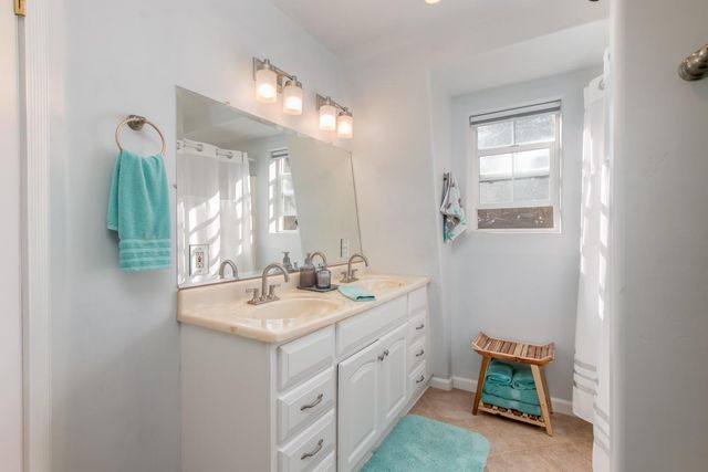 5600 Upper Siesta Ln, Somerset, CA 95684