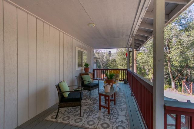 5600 Upper Siesta Ln, Somerset, CA 95684