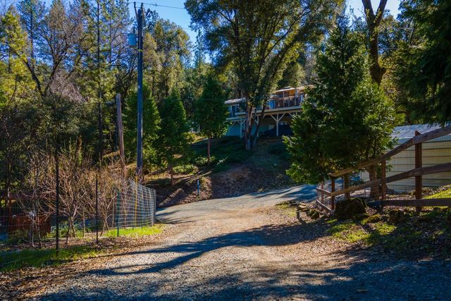 5600 Upper Siesta Ln, Somerset, CA 95684