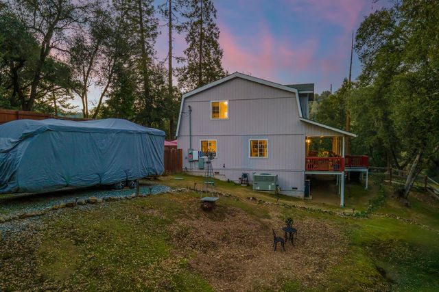 5600 Upper Siesta Ln, Somerset, CA 95684