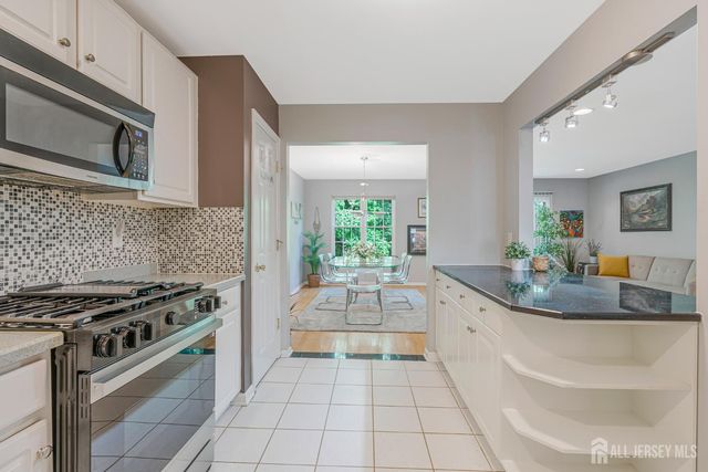 29 Catherine Court, Old Bridge, NJ 08879