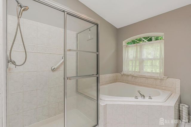 29 Catherine Court, Old Bridge, NJ 08879
