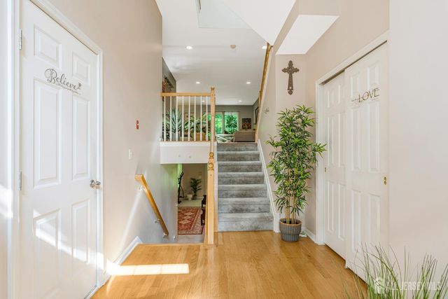29 Catherine Court, Old Bridge, NJ 08879