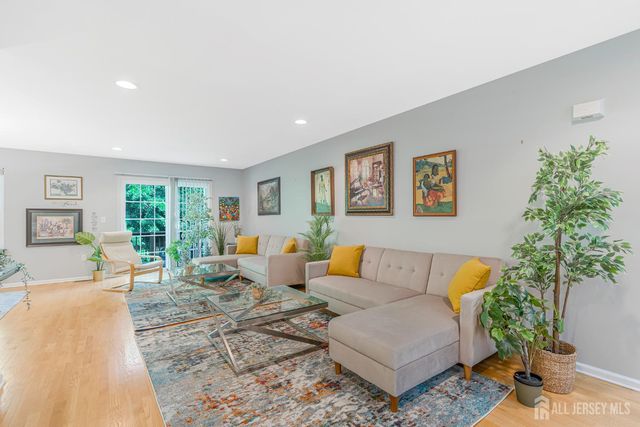 29 Catherine Court, Old Bridge, NJ 08879