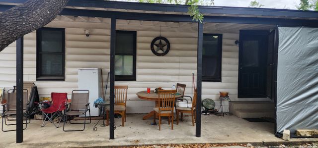 701 LINARES ST, San Antonio, TX 78225