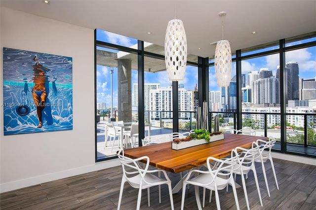 201 SW 17th Rd 303, Miami, FL 33129