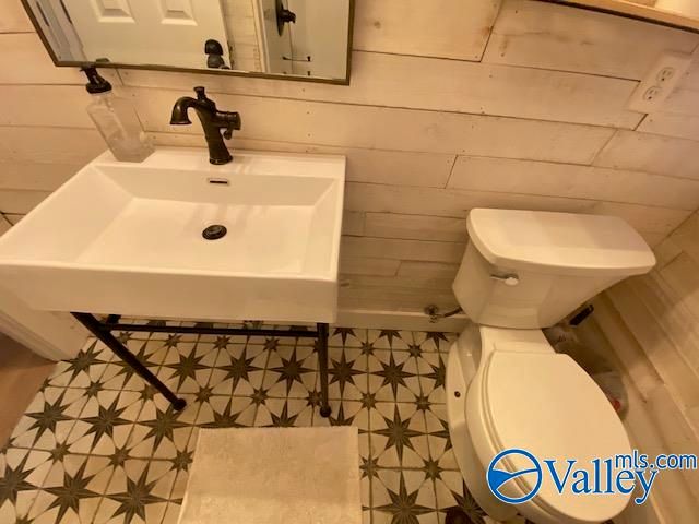 1236 Oshaughnessy Avenue NE, Huntsville, AL 35801