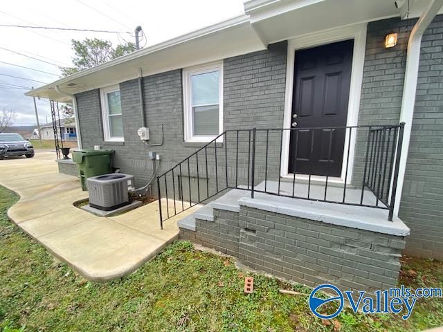 1236 Oshaughnessy Avenue NE, Huntsville, AL 35801