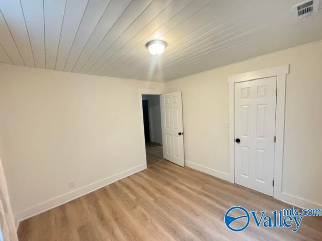 1236 Oshaughnessy Avenue NE, Huntsville, AL 35801
