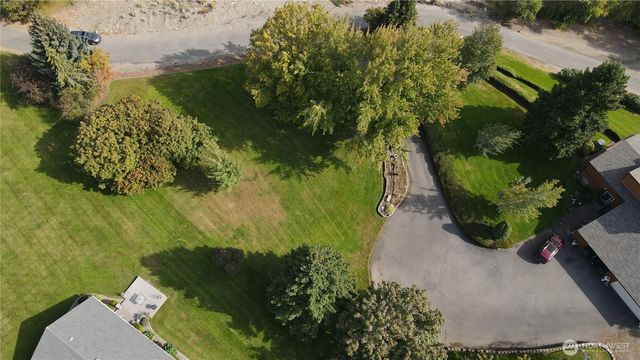 14 Hahn Road, Omak, WA 98841